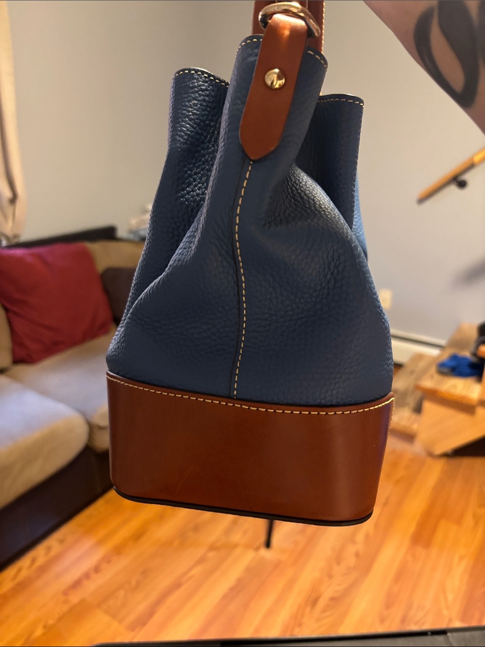 Dooney & Bourke Blue Pebbled Leather Satchel with Brown Trim and Wristlet - Picture 9 of 16
